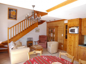 Duplex Mezzanine 6 Pers. avec Grand Balcon et Garage à 400m des Commerces et Téléphérique - FR-1-464-36